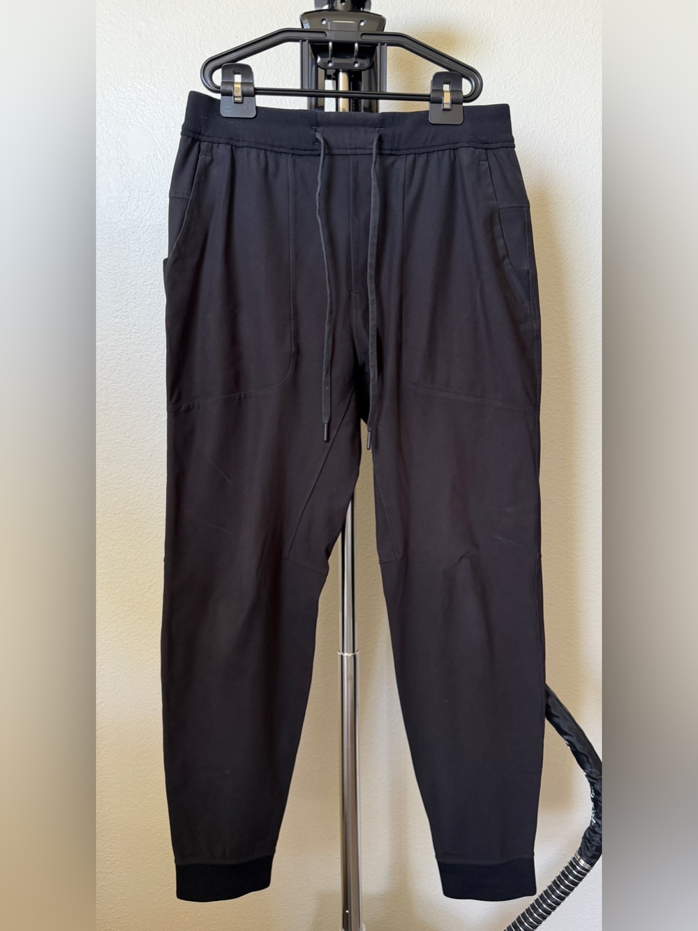 lululemon athletica Men's Black Drawcord Joggers